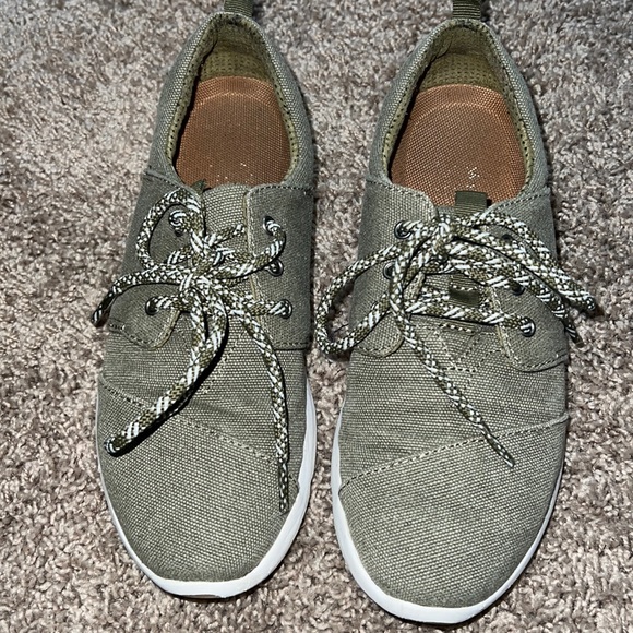 Toms Shoes - Toms canvas sneaker